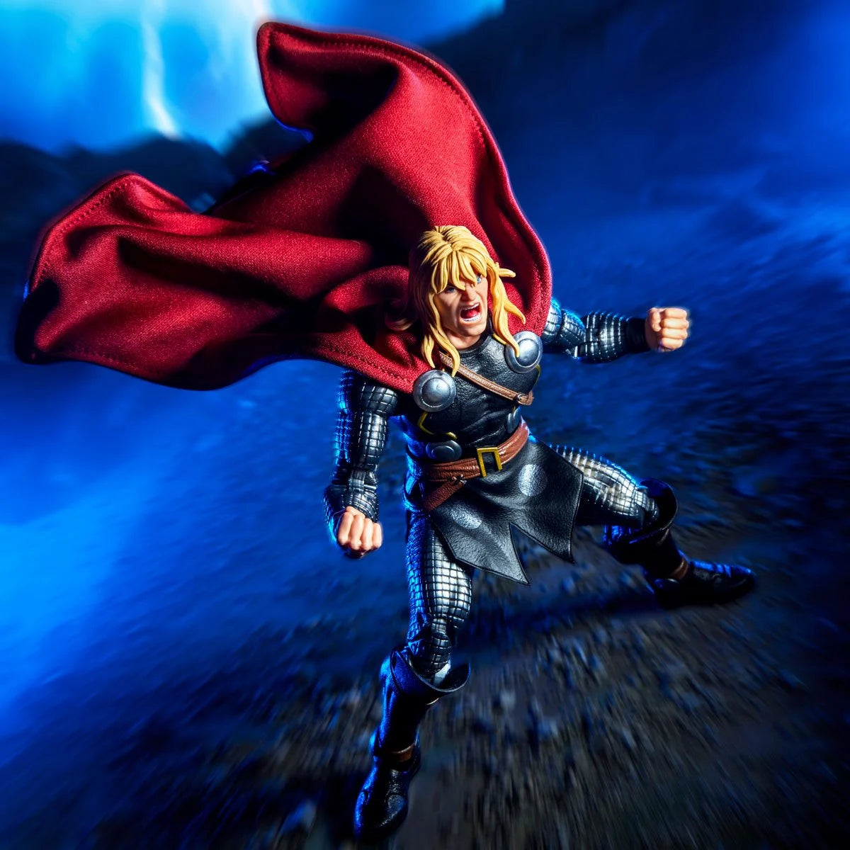*Backorder* Hasbro Marvel Legends Maximum Series Thor 6-Inch Action Figure | Grade A